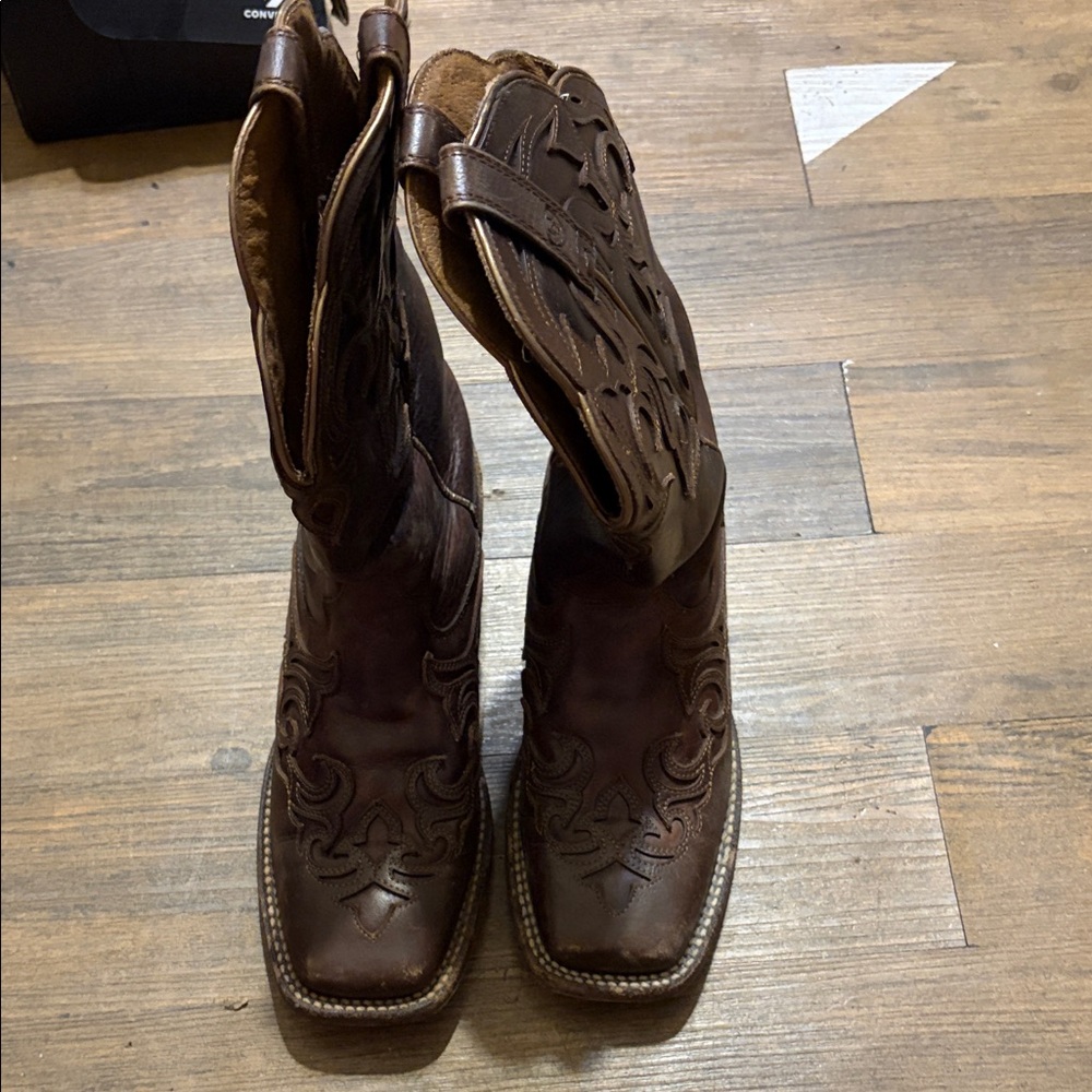 Ariat Brown Leather Western Cowboy Boots
